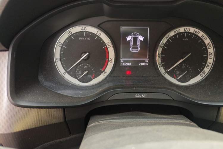 Used Skoda Kodiaq 2017 TSI330 5-seat Two-Wheel Drive Comfort Edition Odometer Close Up