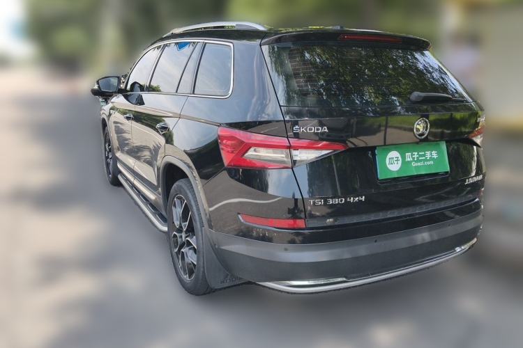 Used Skoda Kodiaq 2017 TSI380 7-Seater Four-Wheel-Drive Flagship Edition Rear Left 45 Deg