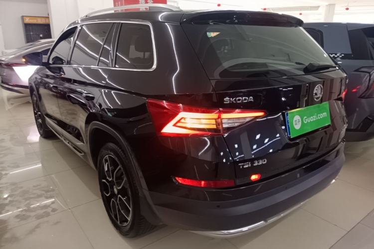 Used Skoda Kodiaq 2017 TSI330 7-Seater Two-Wheel-Drive Luxury Edition Rear Left 45 Deg