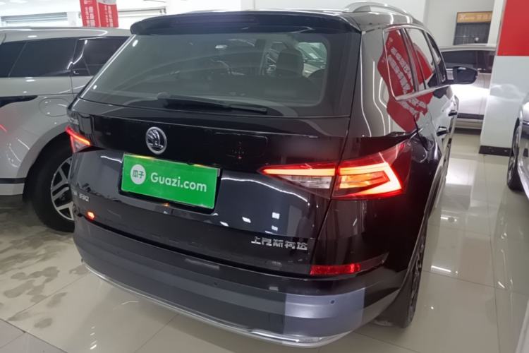 Used Skoda Kodiaq 2017 TSI330 7-Seater Two-Wheel-Drive Luxury Edition Rear Right 45 Deg