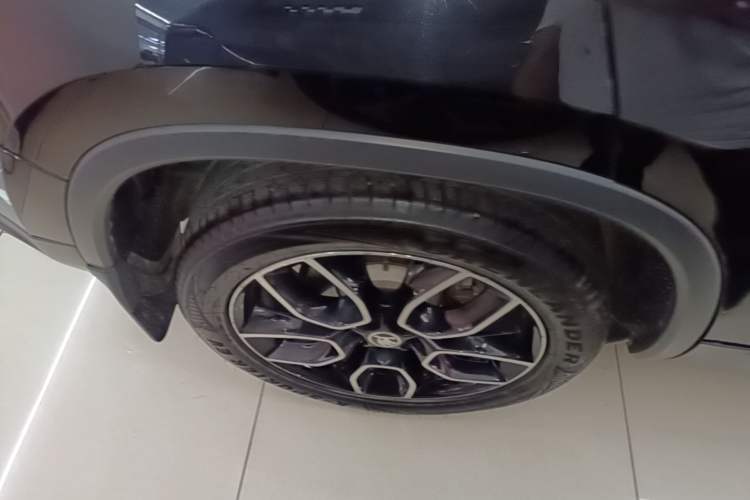 Used Skoda Kodiaq 2017 TSI330 7-Seater Two-Wheel-Drive Luxury Edition Right Rear Wheel Hub
