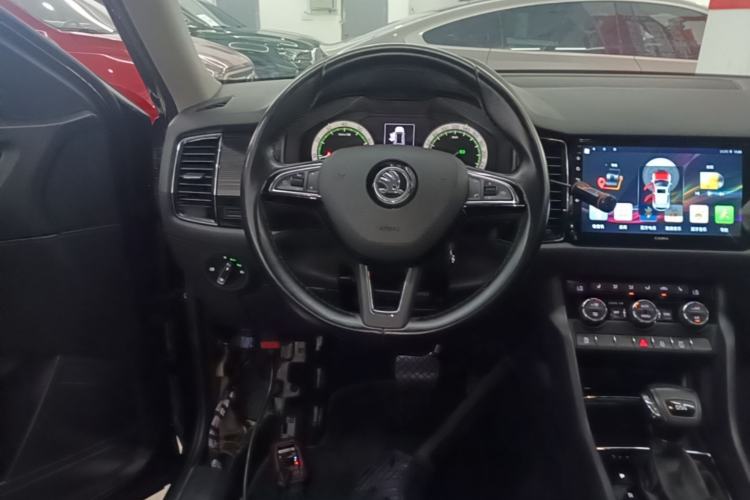 Used Skoda Kodiaq 2017 TSI330 7-Seater Two-Wheel-Drive Luxury Edition Steering Wheel