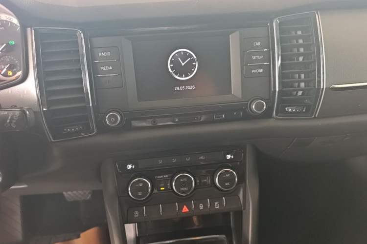 Used Skoda Kodiaq 2017 TSI330 5-seat Two-Wheel Drive Comfort Edition Audio And AC Panel
