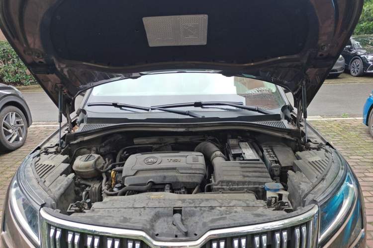 Used Skoda Kodiaq 2017 TSI330 7-Seater Two-Wheel-Drive Luxury Edition Engine Bay