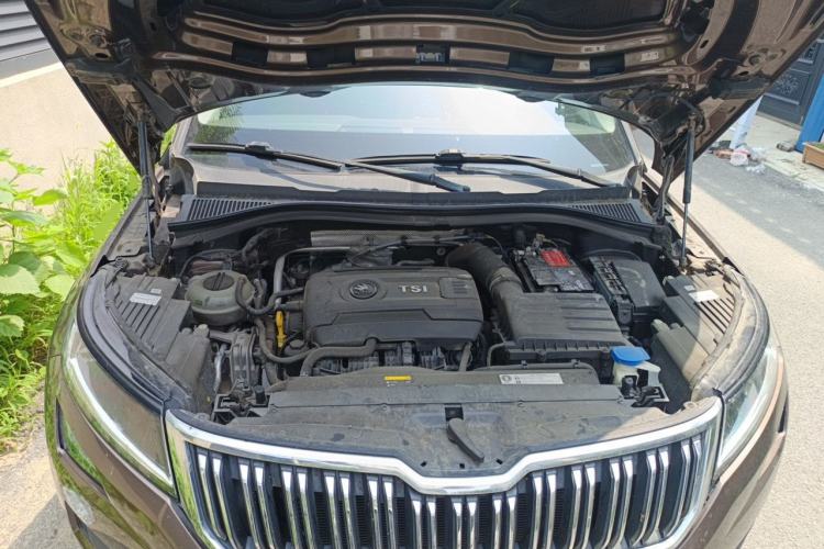Used Skoda Kodiaq 2017 TSI330 7-Seater Two-Wheel-Drive Luxury Edition Engine Bay