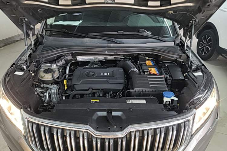 Used Skoda Kodiaq 2017 TSI330 5-Seat Two-Wheel Drive Luxury Edition Engine Bay