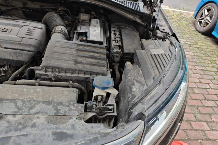 Used Skoda Kodiaq 2017 TSI330 7-Seater Two-Wheel-Drive Luxury Edition Engine Bay Left
