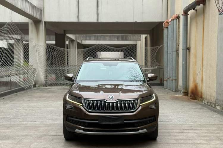 Used Skoda Kodiaq 2017 TSI330 7-Seater Two-Wheel-Drive Luxury Edition Exterior 1
