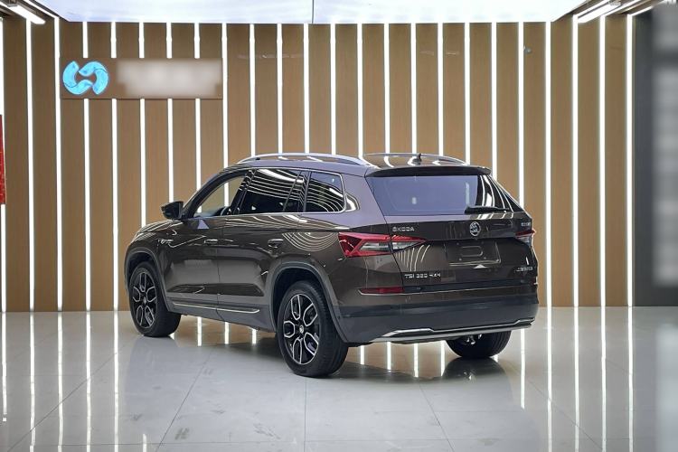 Used Skoda Kodiaq 2017 TSI380 7-Seater Four-Wheel-Drive Flagship Edition Exterior 2