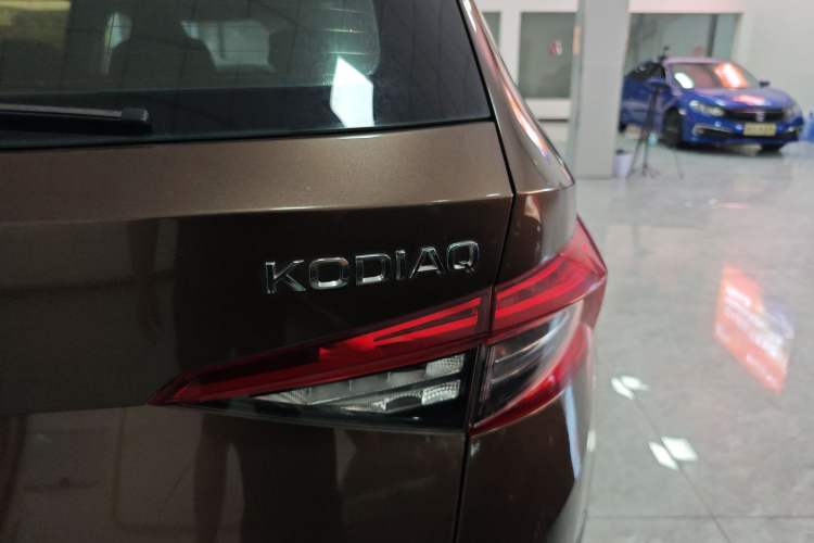 Used Skoda Kodiaq 2017 TSI330 5-Seat Two-Wheel Drive Luxury Edition Exterior 3