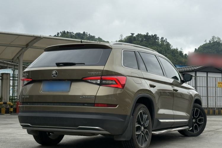 Used Skoda Kodiaq 2017 TSI330 7-Seater Two-Wheel-Drive Luxury Tech Edition Exterior 5