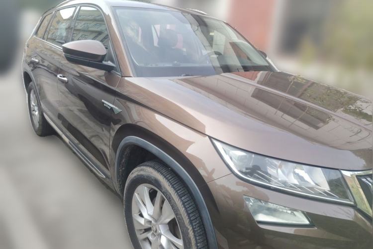Used Skoda Kodiaq 2017 TSI330 5-Seat Two-Wheel Drive Luxury Edition Front Right 45 Deg