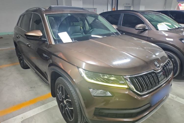 Used Skoda Kodiaq 2017 TSI380 7-Seater Four-Wheel-Drive Flagship Edition Front Right 45 Deg