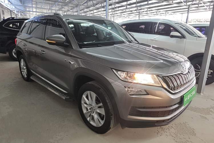 Used Skoda Kodiaq 2017 TSI330 5-Seat Two-Wheel Drive Luxury Edition Front Right 45 Deg
