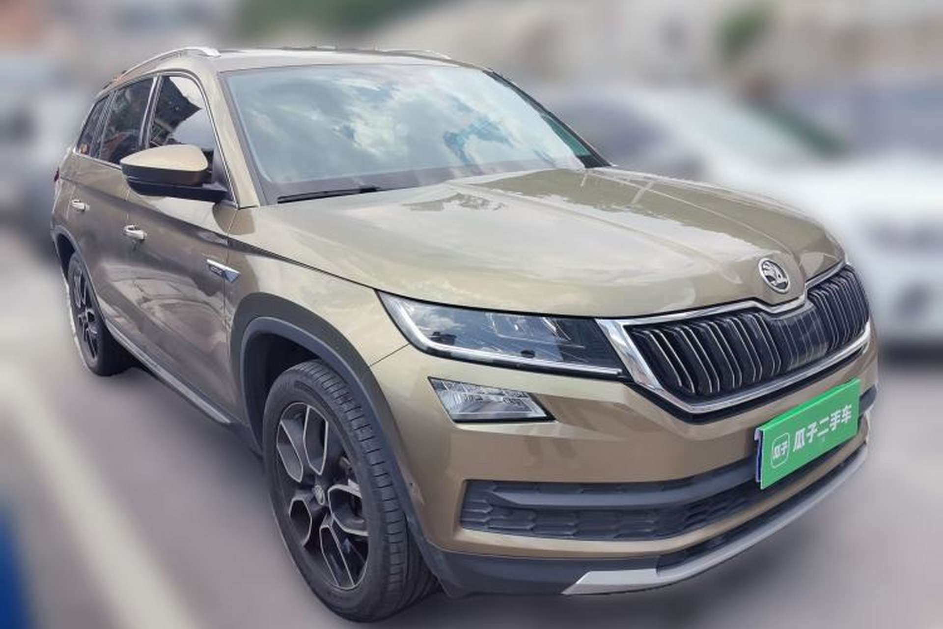 Used Skoda Kodiaq 2017 TSI380 7-Seater Four-Wheel-Drive Flagship Edition Front Right 45 Deg