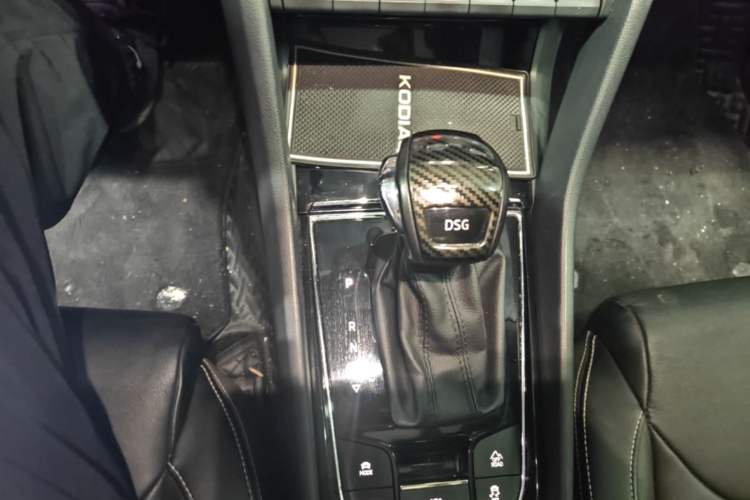 Used Skoda Kodiaq 2017 TSI380 7-Seater Four-Wheel-Drive Flagship Edition Gear Lever