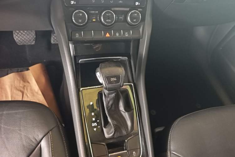 Used Skoda Kodiaq 2017 TSI330 5-seat Two-Wheel Drive Comfort Edition Gear Lever