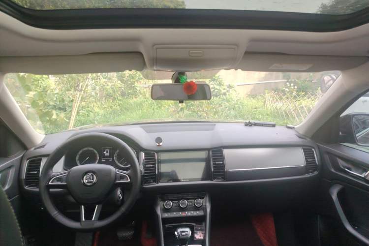 Used Skoda Kodiaq 2017 TSI330 5-Seat Two-Wheel Drive Luxury Edition Headliner