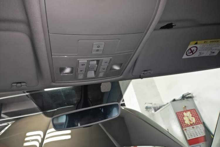 Used Skoda Kodiaq 2017 TSI330 7-Seater Two-Wheel-Drive Luxury Tech Edition Headliner