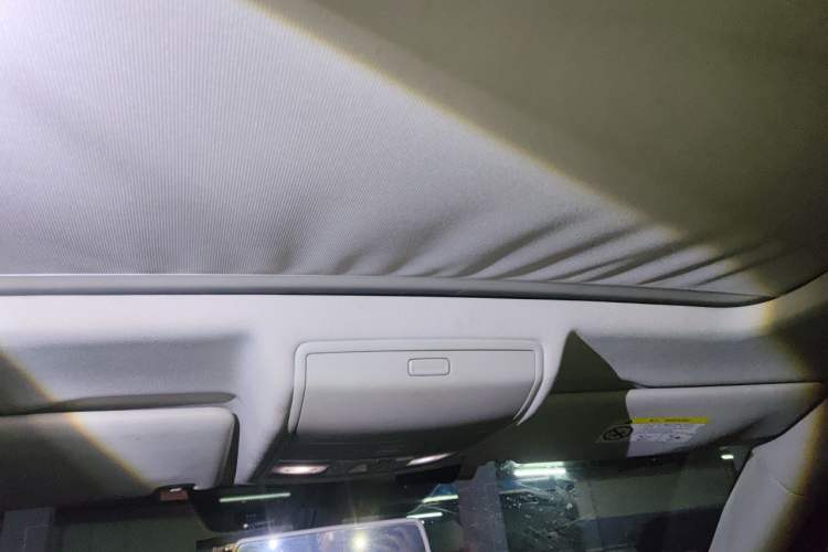 Used Skoda Kodiaq 2017 TSI330 5-seat Two-Wheel Drive Comfort Edition Headliner