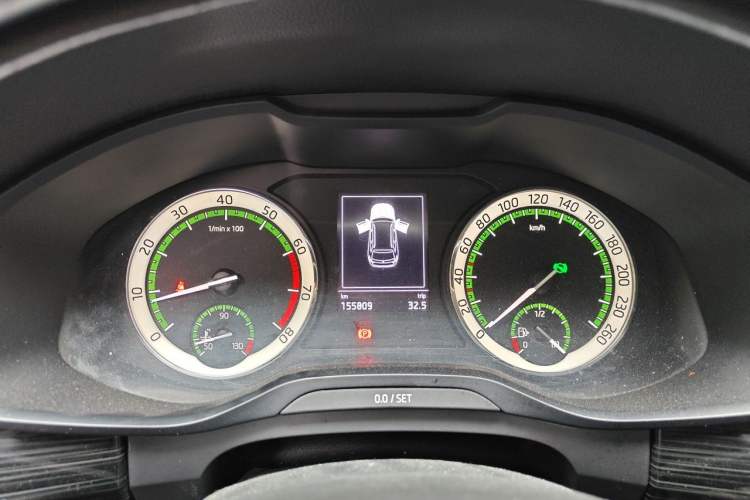 Used Skoda Kodiaq 2017 TSI330 7-Seater Two-Wheel-Drive Luxury Edition Instrument Cluster