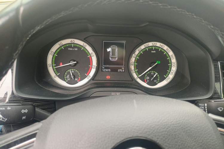 Used Skoda Kodiaq 2017 TSI330 7-Seater Two-Wheel-Drive Luxury Edition Instrument Cluster