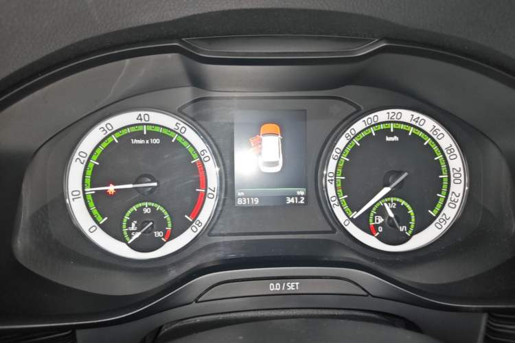Used Skoda Kodiaq 2017 TSI330 7-Seater Two-Wheel-Drive Luxury Tech Edition Instrument Cluster