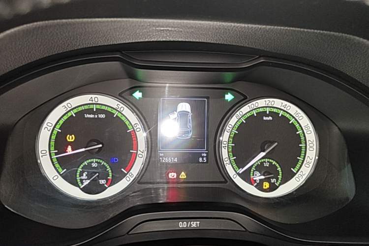 Used Skoda Kodiaq 2017 TSI330 5-Seat Two-Wheel Drive Luxury Edition Instrument Cluster
