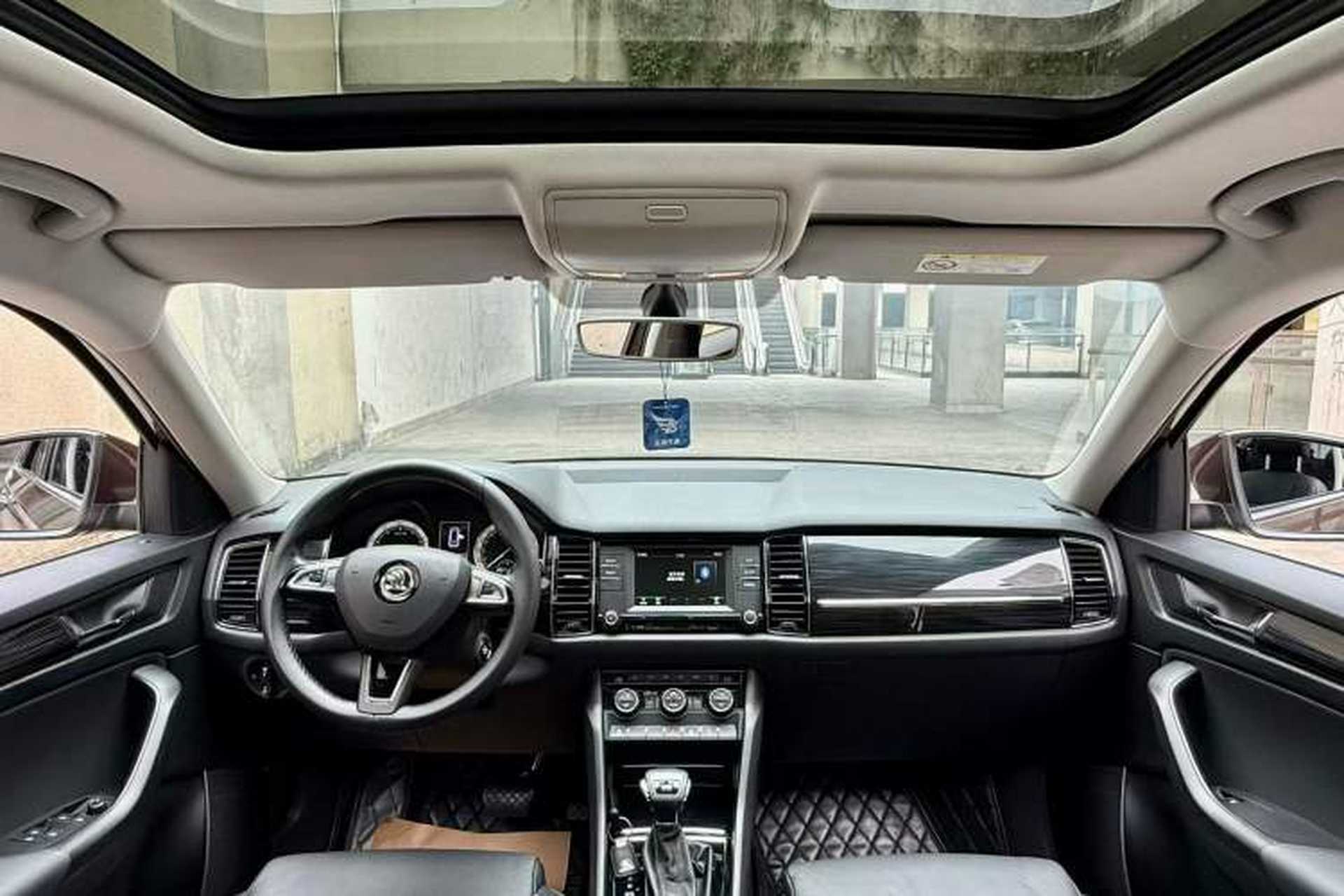 Used Skoda Kodiaq 2017 TSI330 7-Seater Two-Wheel-Drive Luxury Edition Interior 3