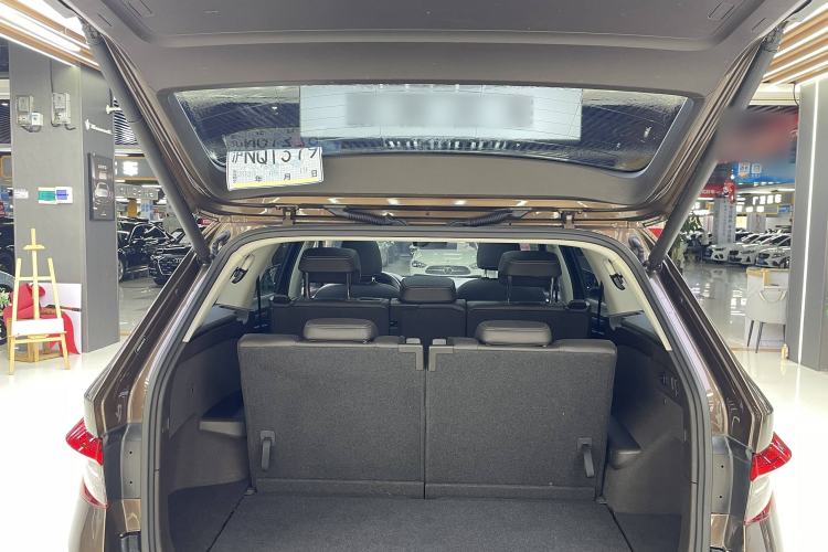 Used Skoda Kodiaq 2017 TSI380 7-Seater Four-Wheel-Drive Flagship Edition Interior 7