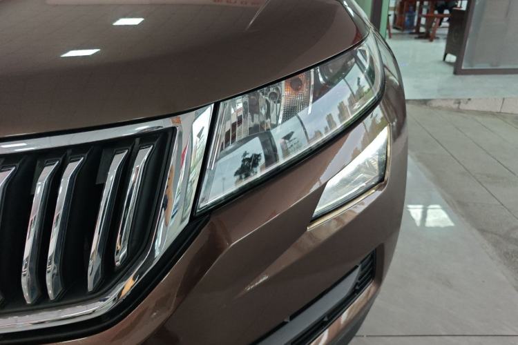 Used Skoda Kodiaq 2017 TSI330 5-Seat Two-Wheel Drive Luxury Edition Left Front Headlight