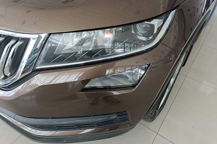 Used Skoda Kodiaq 2017 TSI330 5-seat Two-Wheel Drive Comfort Edition Left Front Headlight