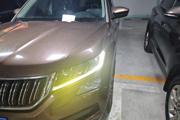 Used Skoda Kodiaq 2017 TSI380 7-Seater Four-Wheel-Drive Flagship Edition Left Front Headlight