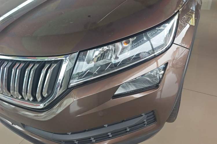 Used Skoda Kodiaq 2017 TSI330 5-seat Two-Wheel Drive Comfort Edition Left Front Headlight