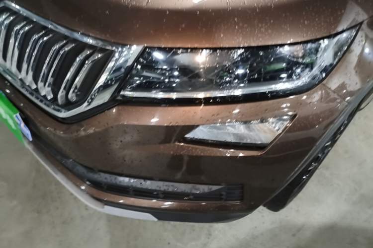 Used Skoda Kodiaq 2017 TSI330 7-Seater Two-Wheel-Drive Luxury Edition Left Front Headlight