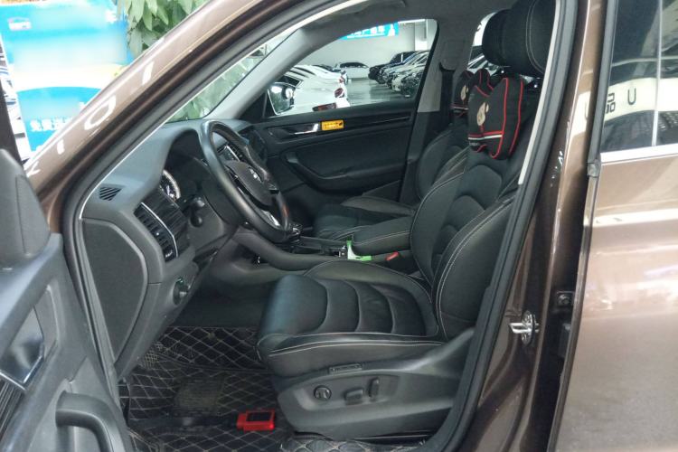 Used Skoda Kodiaq 2017 TSI330 7-Seater Two-Wheel-Drive Luxury Edition Left Front Seat