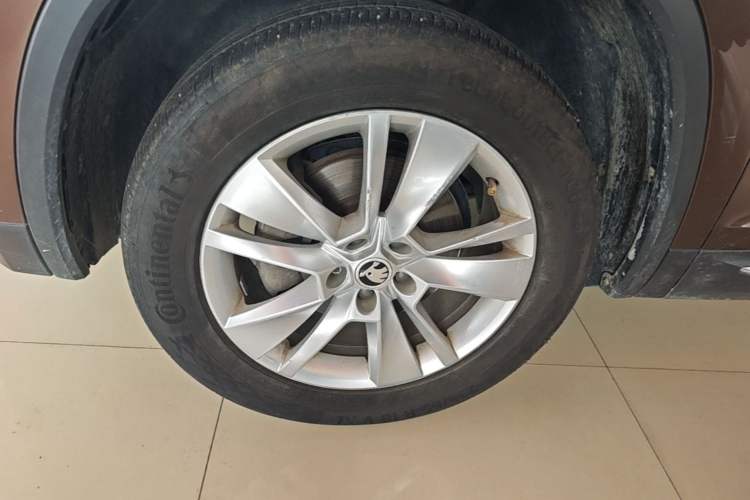 Used Skoda Kodiaq 2017 TSI330 5-seat Two-Wheel Drive Comfort Edition Left Front Wheel Hub