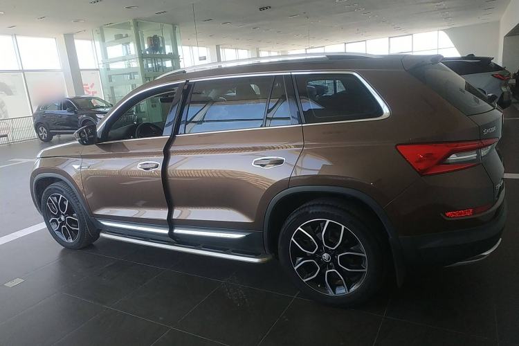 Used Skoda Kodiaq 2017 TSI330 7-Seater Two-Wheel-Drive Luxury Edition Left Side