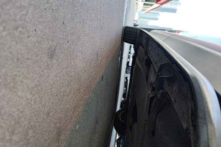 Used Skoda Kodiaq 2017 TSI330 7-Seater Two-Wheel-Drive Luxury Edition Left Side Sill