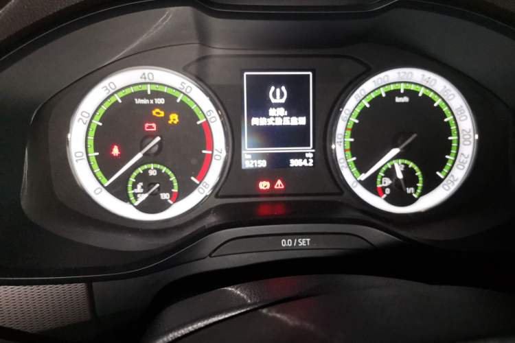 Used Skoda Kodiaq 2017 TSI330 5-seat Two-Wheel Drive Comfort Edition Odometer Close Up