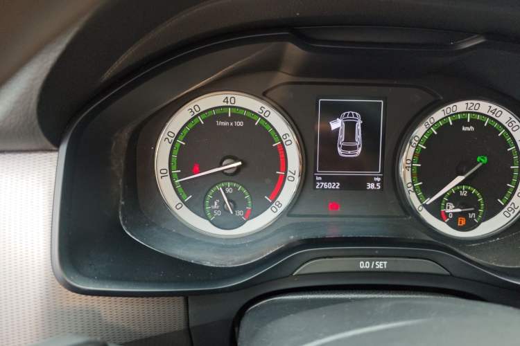 Used Skoda Kodiaq 2017 TSI330 5-seat Two-Wheel Drive Comfort Edition Odometer Close Up