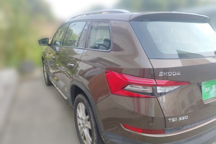Used Skoda Kodiaq 2017 TSI330 5-Seat Two-Wheel Drive Luxury Edition Rear Left 45 Deg