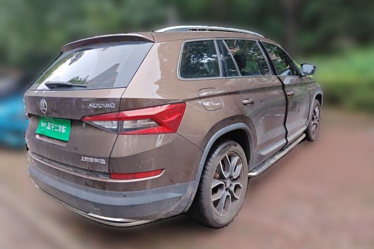 Used Skoda Kodiaq 2017 TSI330 7-Seater Two-Wheel-Drive Luxury Edition Rear Right 45 Deg