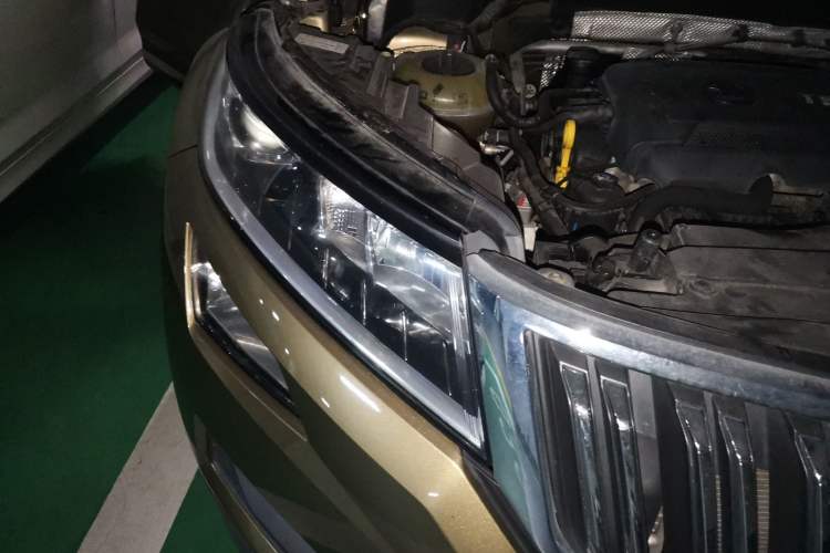 Used Skoda Kodiaq 2017 TSI330 5-seat Two-Wheel Drive Comfort Edition Right Front Headlight