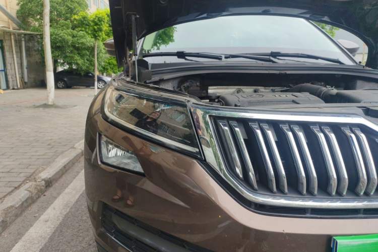 Used Skoda Kodiaq 2017 TSI330 5-Seat Two-Wheel Drive Luxury Edition Right Front Headlight