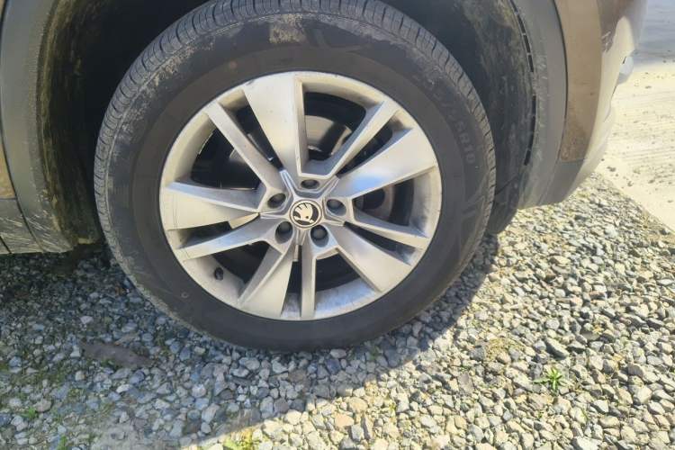 Used Skoda Kodiaq 2017 TSI330 5-seat Two-Wheel Drive Comfort Edition Right Front Wheel Hub