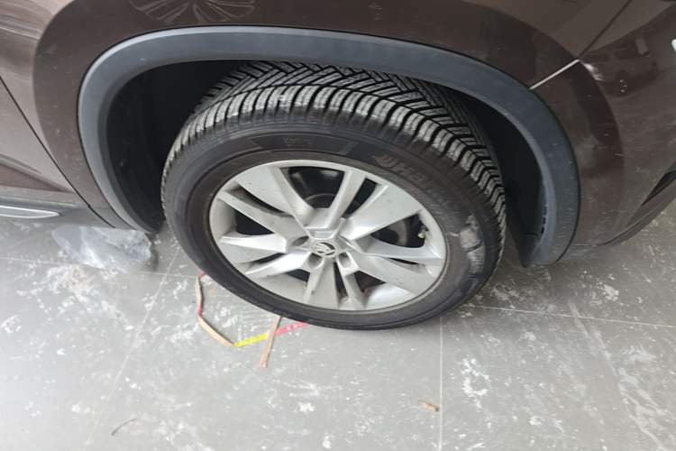 Used Skoda Kodiaq 2017 TSI330 5-Seat Two-Wheel Drive Luxury Edition Right Front Wheel Hub