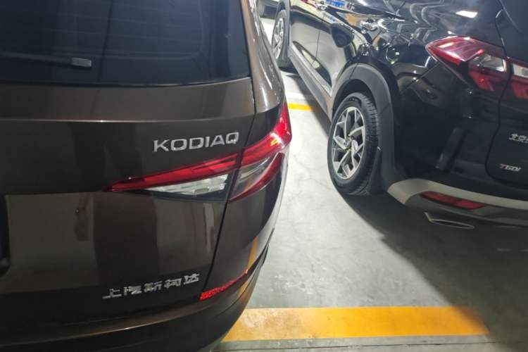 Used Skoda Kodiaq 2017 TSI380 7-Seater Four-Wheel-Drive Flagship Edition Right Rear Taillight