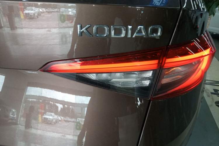 Used Skoda Kodiaq 2017 TSI330 7-Seater Two-Wheel-Drive Luxury Edition Right Rear Taillight