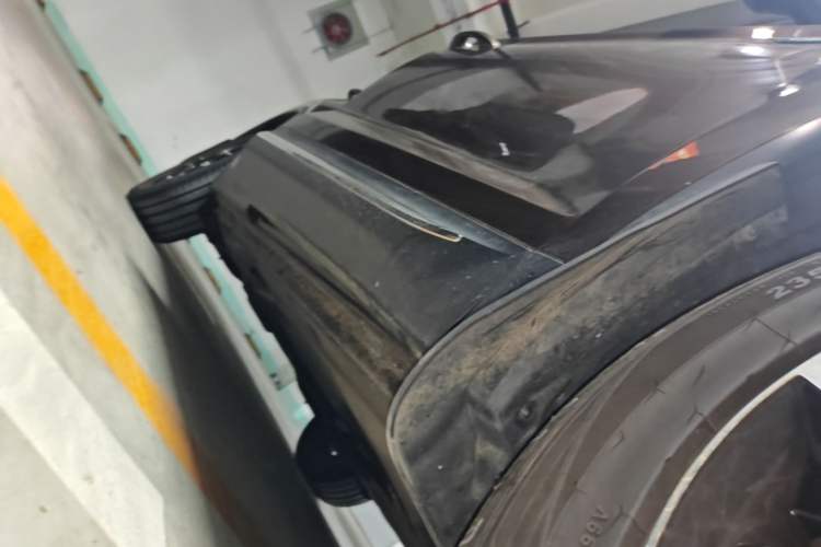 Used Skoda Kodiaq 2017 TSI380 7-Seater Four-Wheel-Drive Flagship Edition Right Side Sill